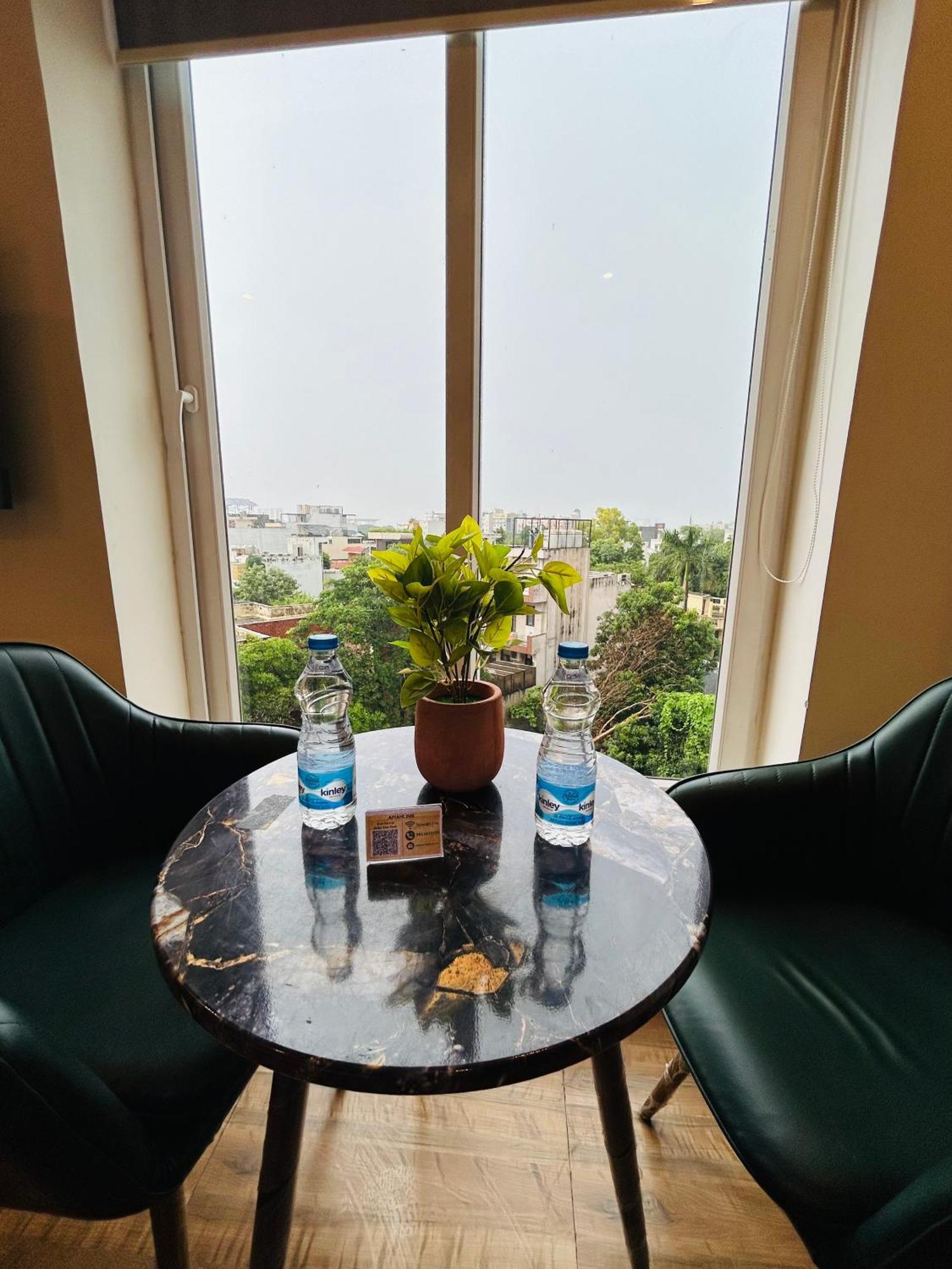 Amahi Inn 구르가온 외부 사진